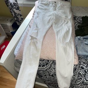White Hollister Ripped Skinny Jeans